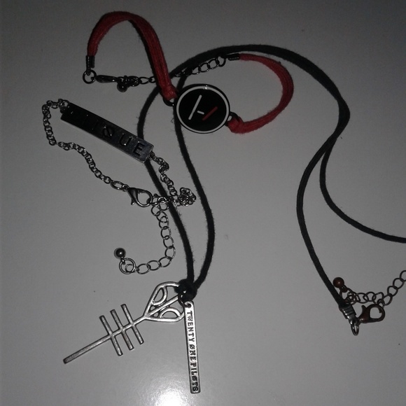 Band Bracelets - Picture 3 of 4